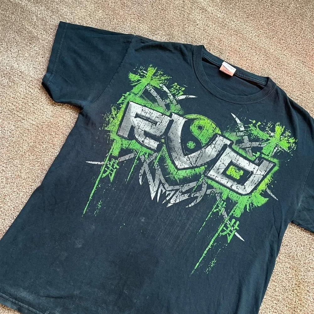 VTG 00’s / Y2K Rob Van Damn Faded Black Tee